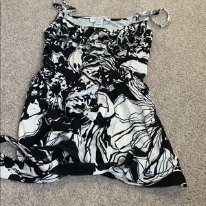 White House black market top